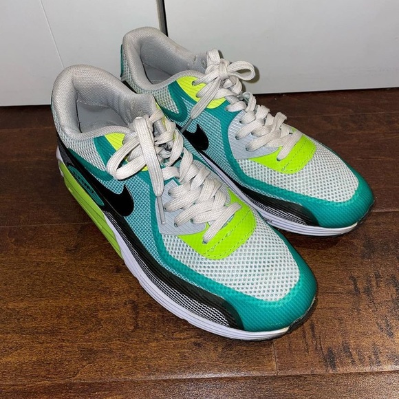 Nike Air Max Sneakers - Picture 2 of 5